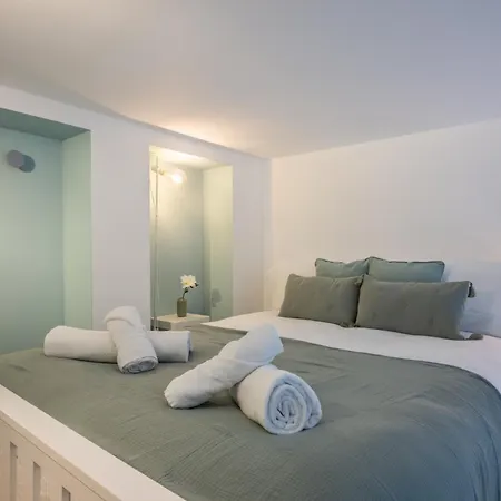 Apartment Alisea Tiny House By Pleiades Livorno